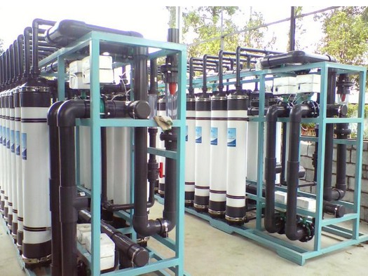 山泉水集中過濾設備.jpg